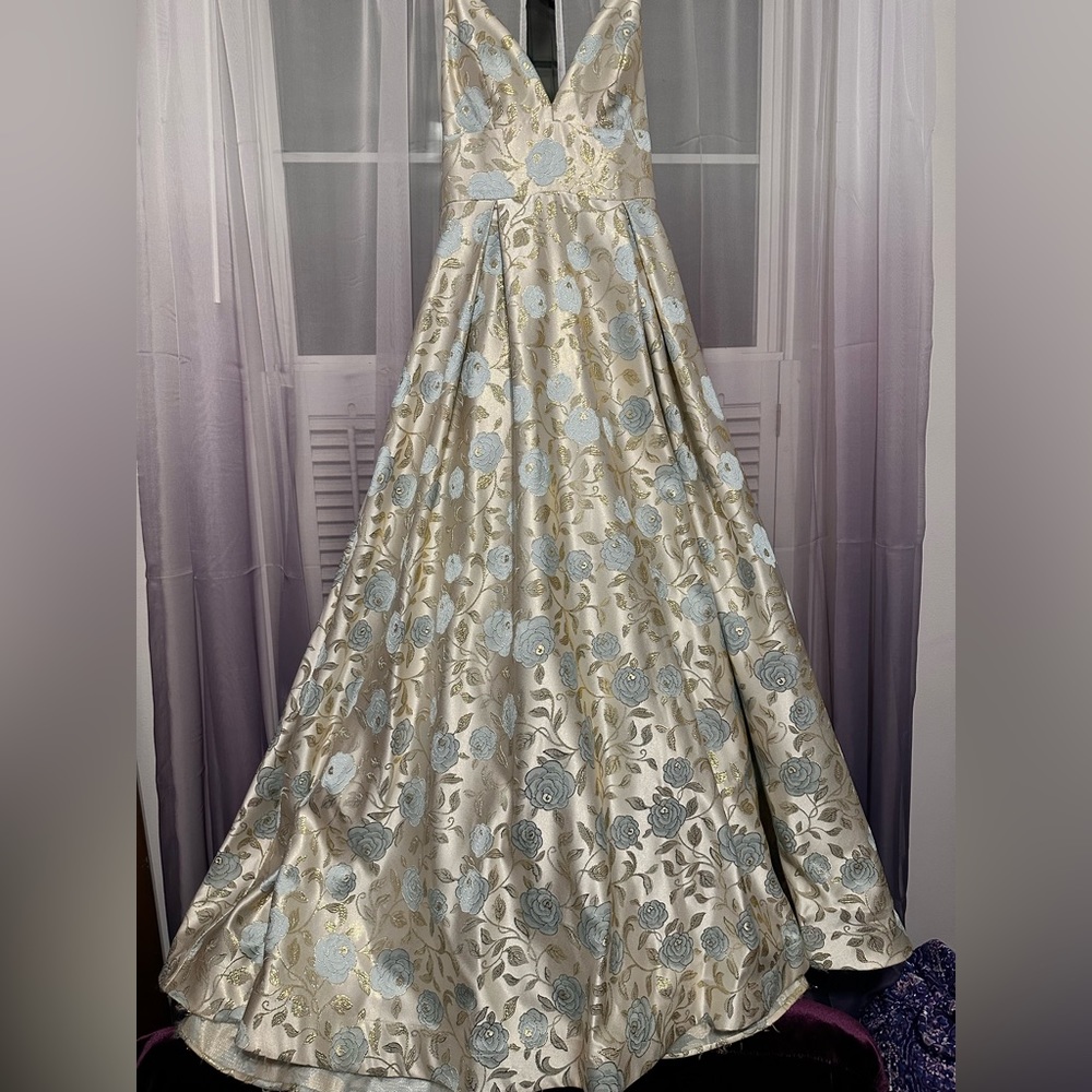 Size 15-16, gold and blue flowered prom dress!
